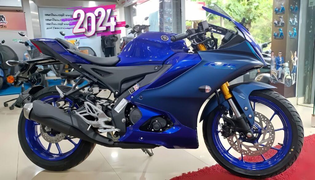 Yamaha R15 V4