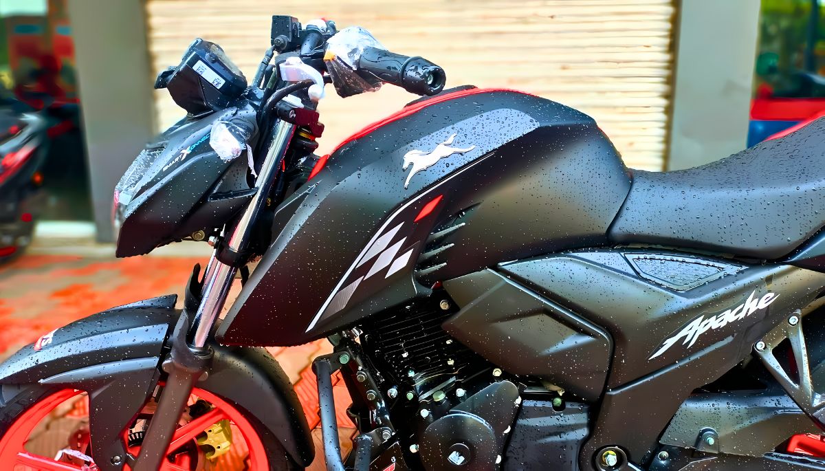 TVS Apache RTR 160 4V