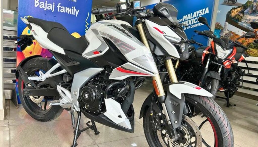 Bajaj Pulsar N160